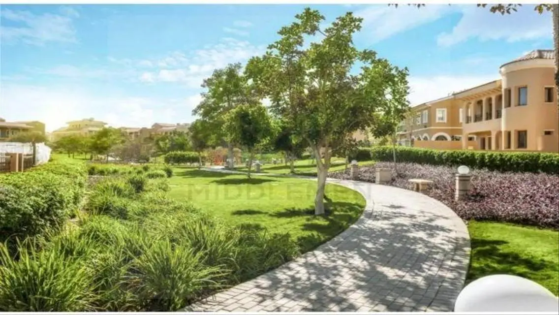 twin house prime location  , hyde park