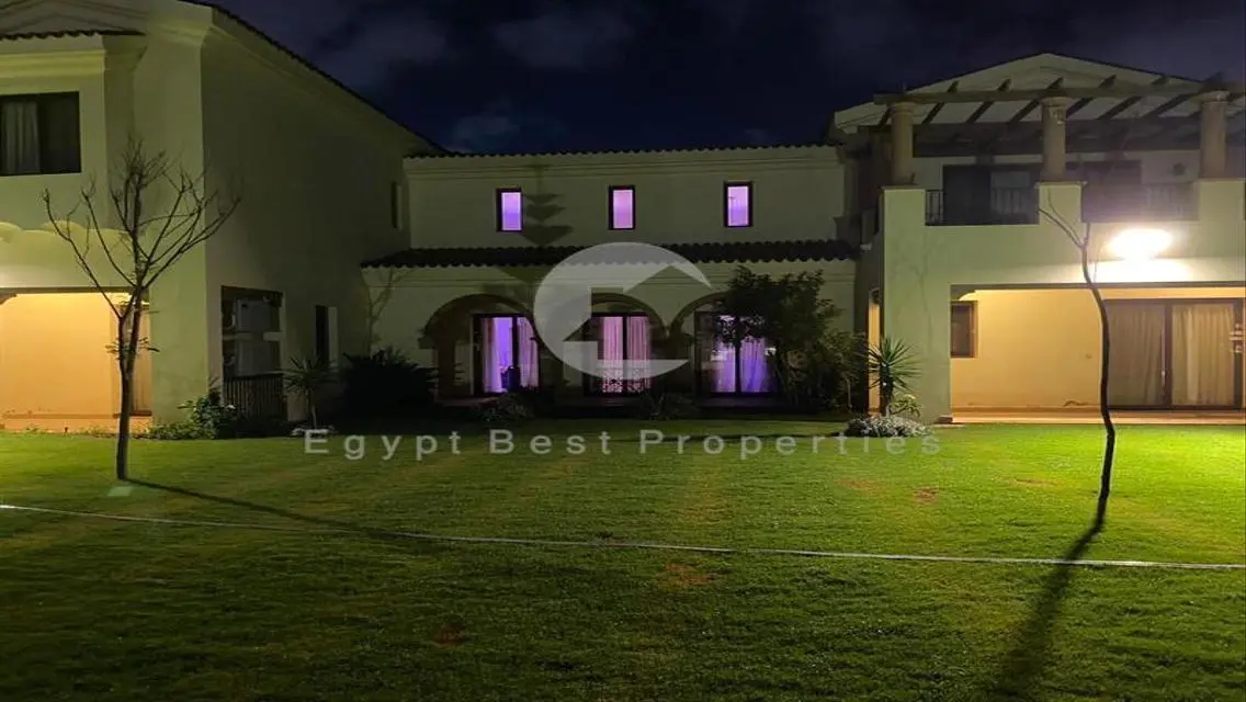 فيلا إطلالة على البحر مراسي للبيع