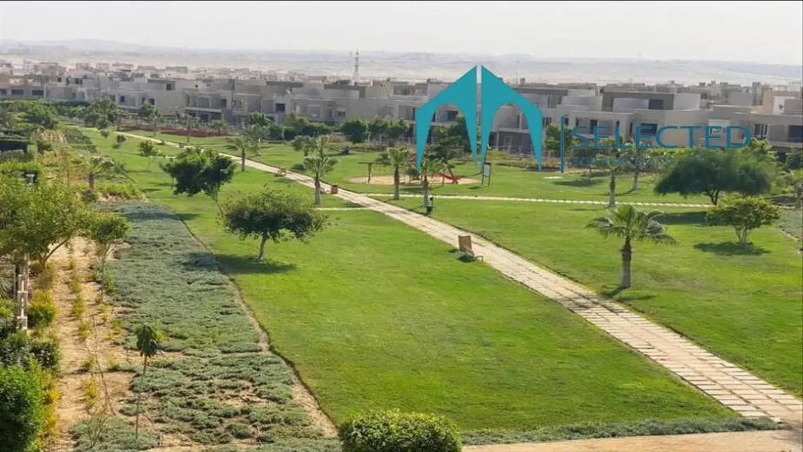 فيلا  للبيع  فى جولف اكستنشن  بالم هيلز