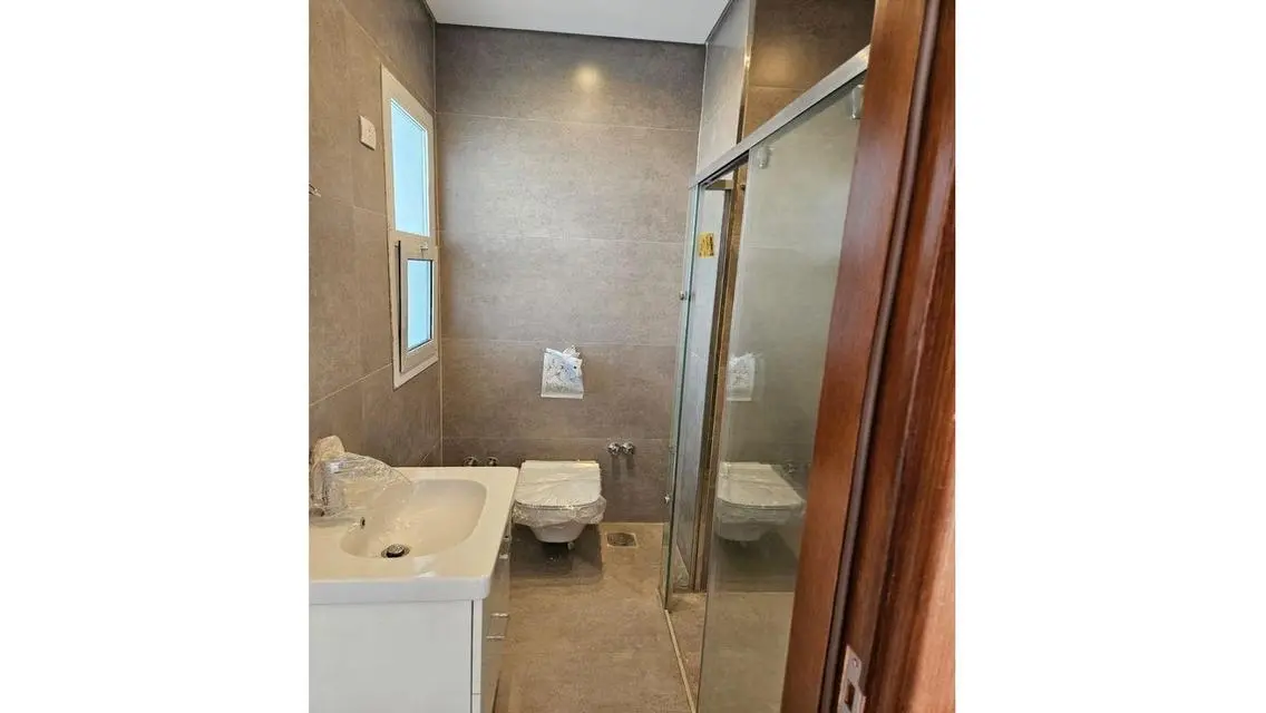 اول استخدام تشطيب مودرن.