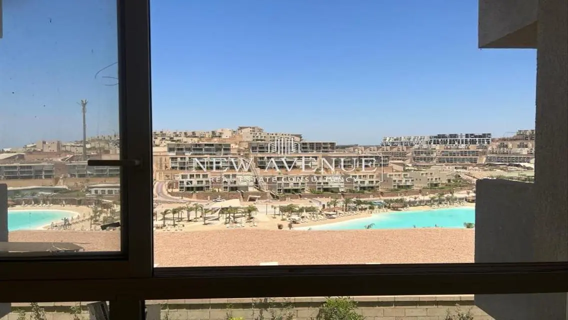 شاليه متشطب بحري بفيوعلي حمام سباحه بالعين السخنه