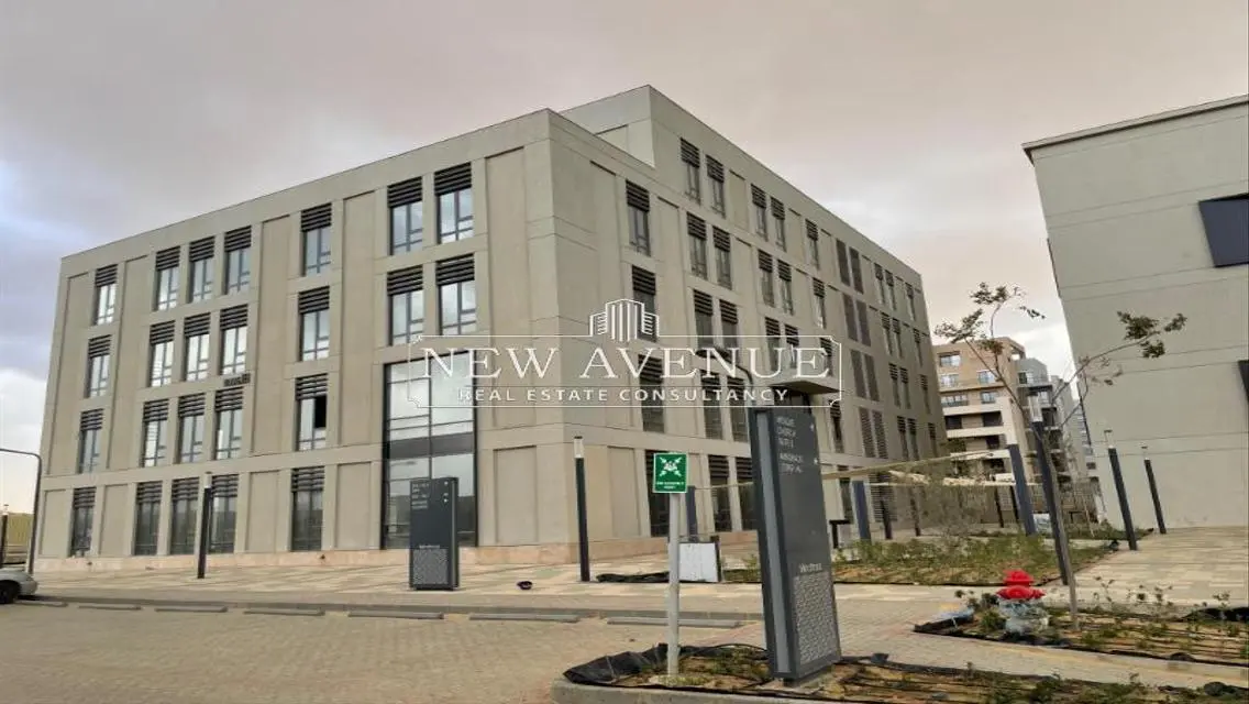 Office 100m for Rent in District 5 | New Cairo