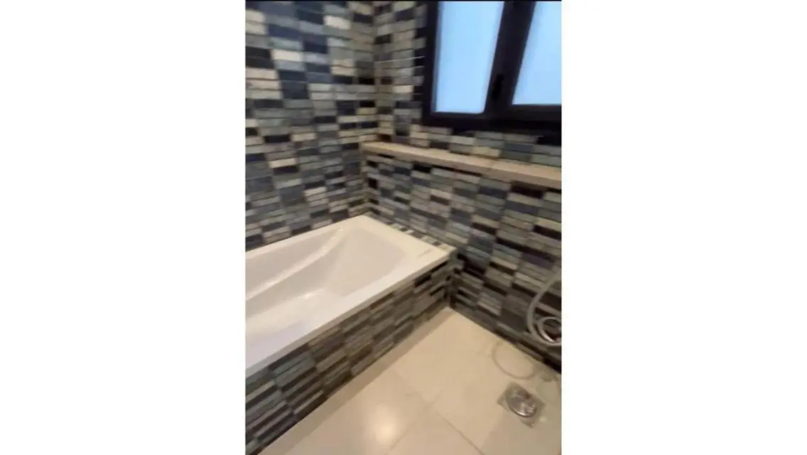 Apartment for rent in SODIC EAST, fully finished