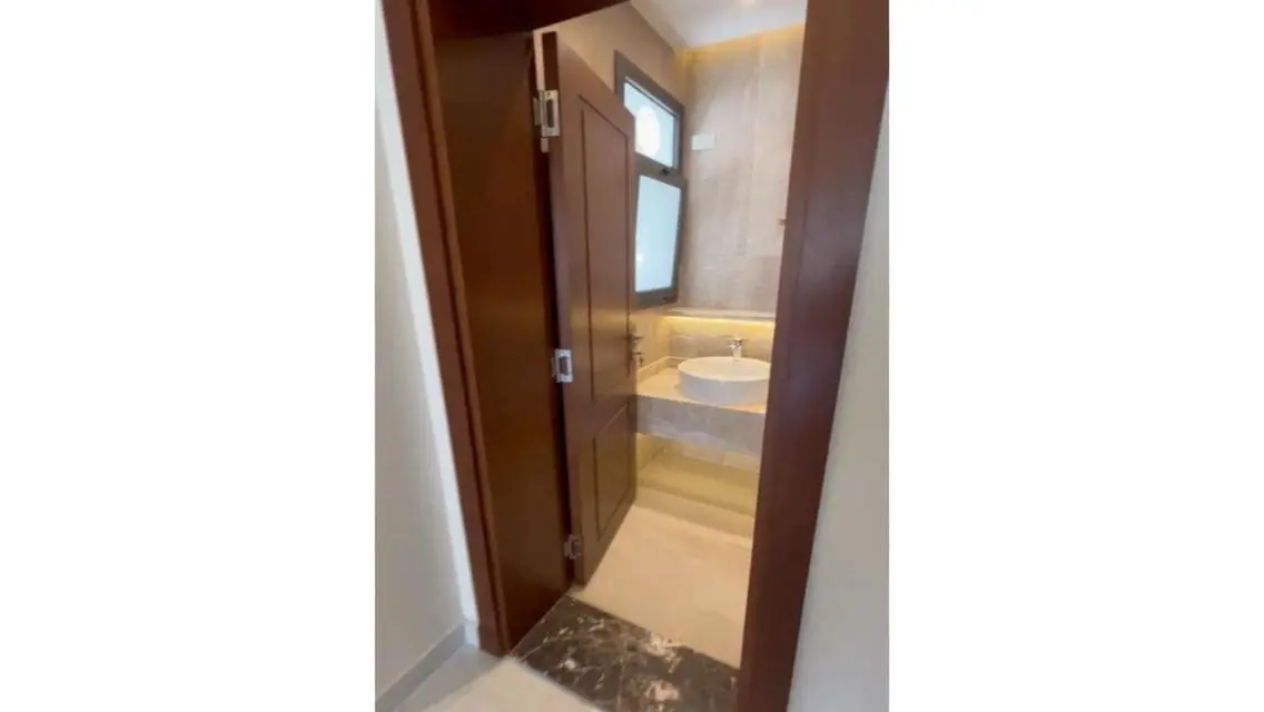 Apartment for rent in SODIC EAST, fully finished