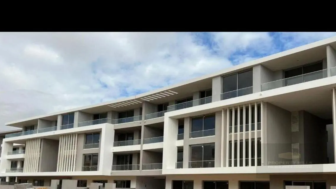 Corner unit Overlooking landscape, 8Y instalments
