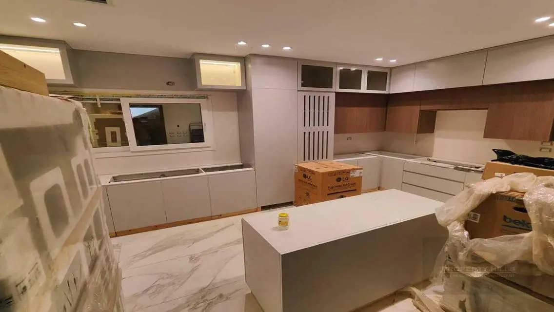 Corner unit Overlooking landscape, 8Y instalments