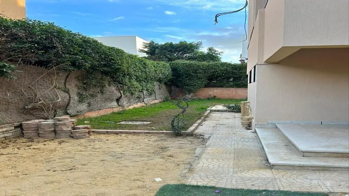 للبيع فيلا ثنائي بسعر ممتاز في الرحاب