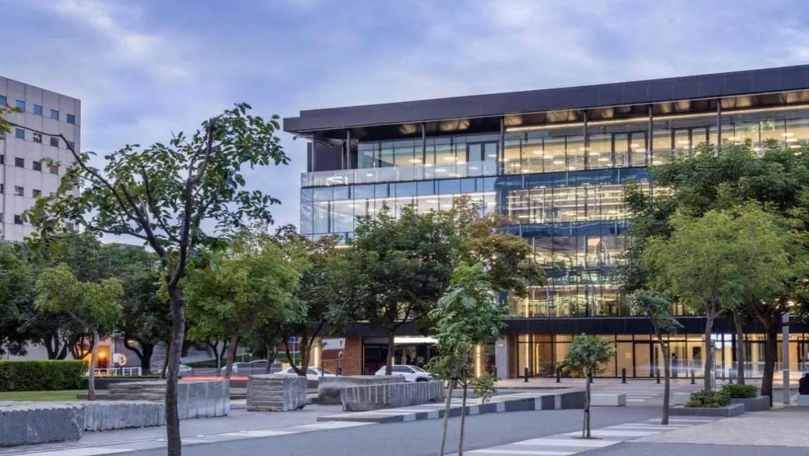 Office finished with air conditioners in Arkan