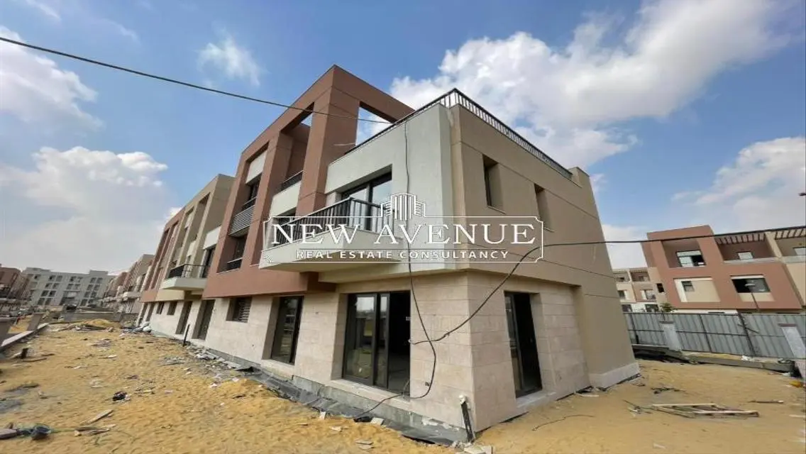Town House corner ready to move in District 5 Marakez