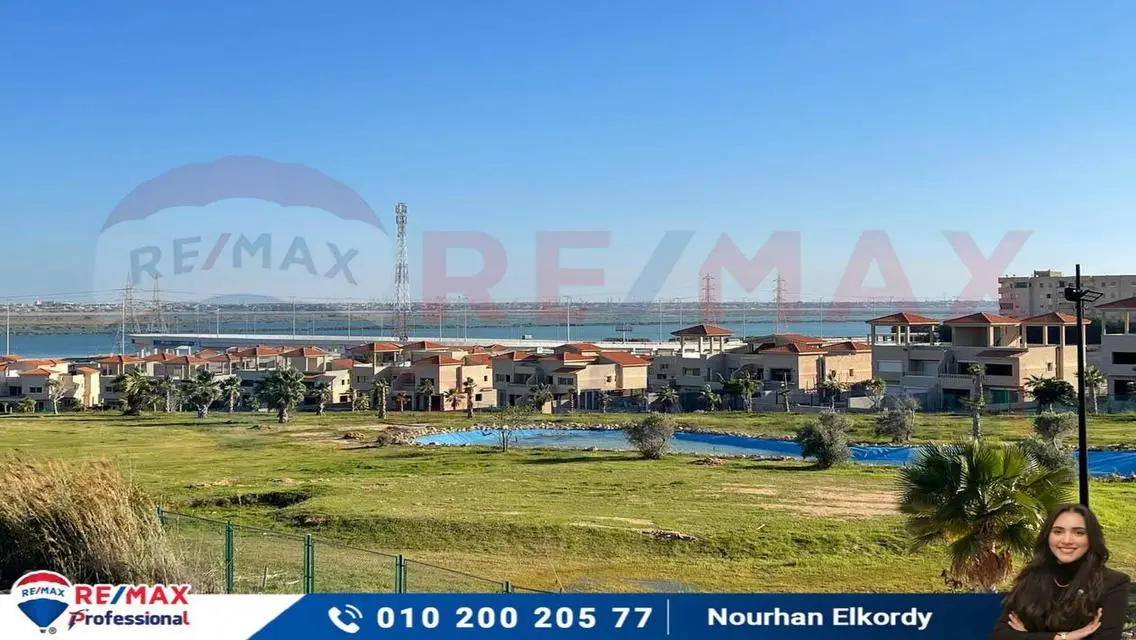 Receive immediately a townhouse villa in Alex West