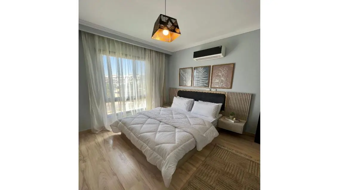 MODERN Furnished FIRST RENT Apartment in EASTOWN
