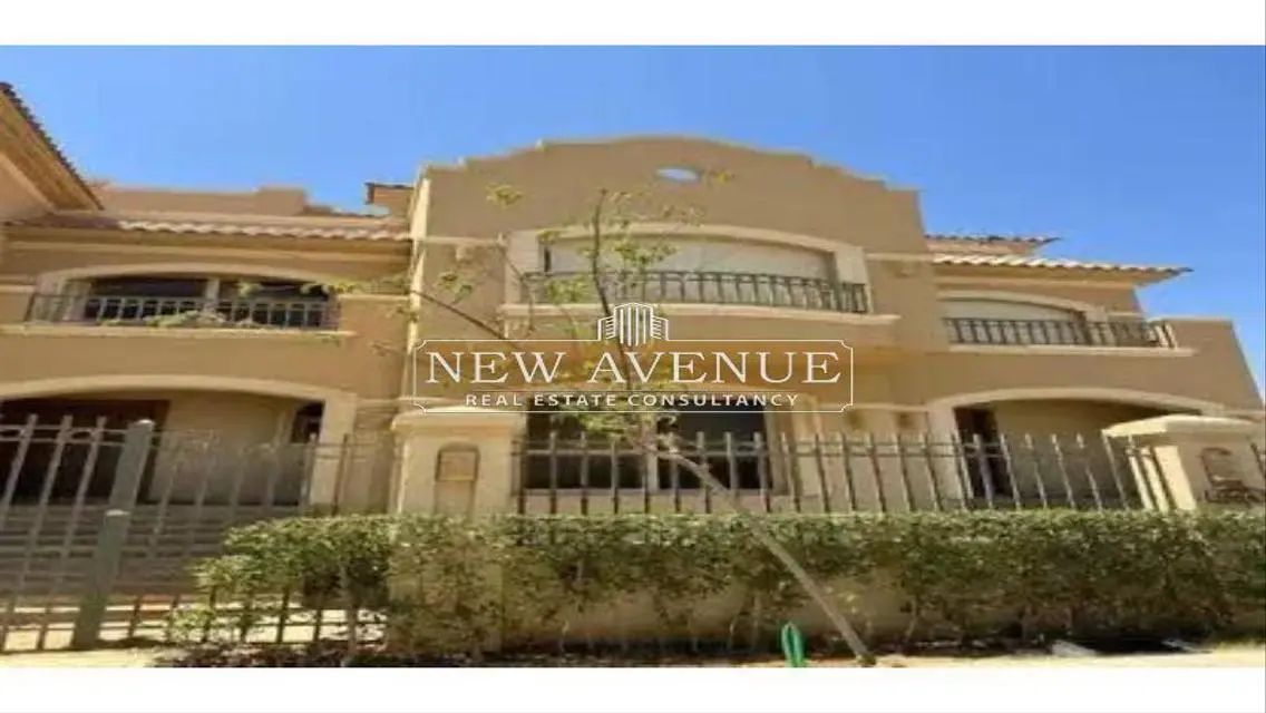Ready to move Twinhouse Prime location pool view