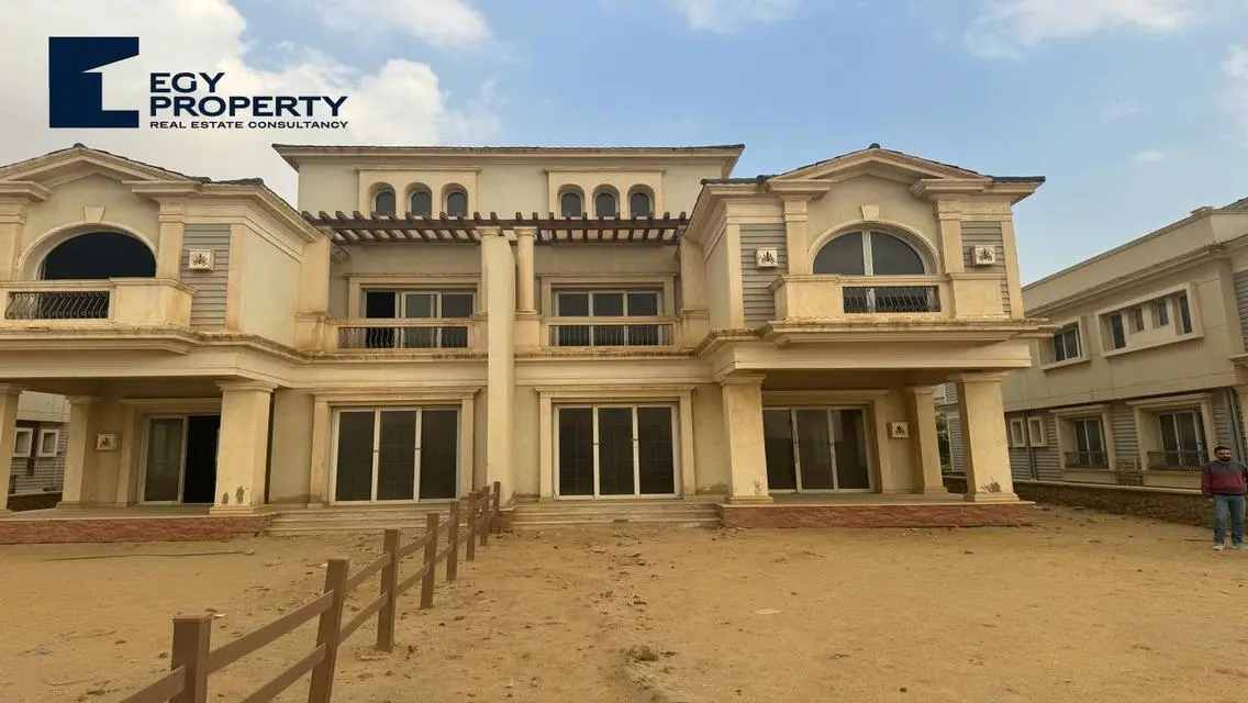Ready To Move Villa Twinhouse with Garden for Sale