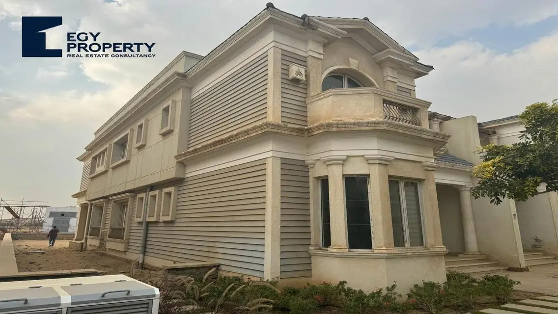 Ready To Move Villa Twinhouse with Garden for Sale