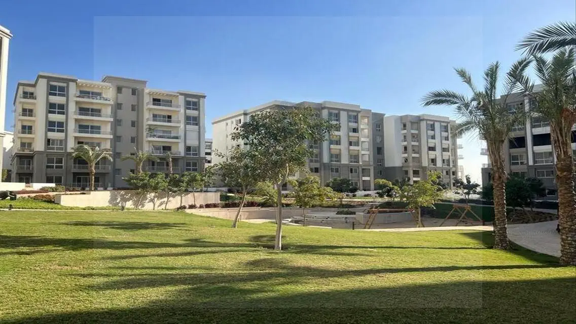 apartment fully finished prime location ,hyde park