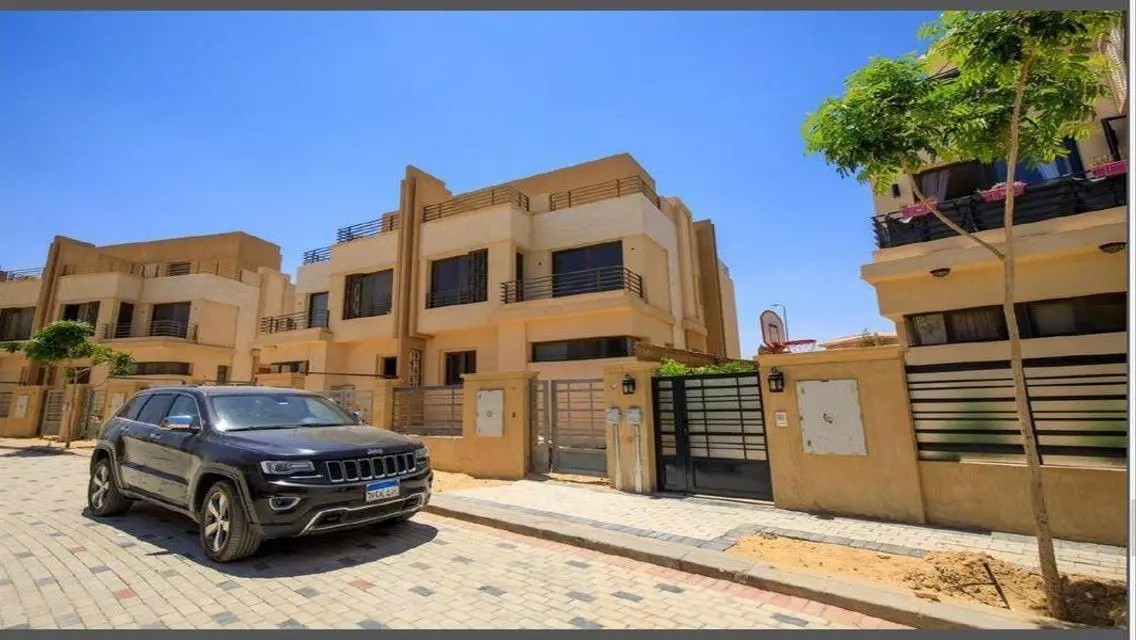 فيلا ببنتهاوس استلام فورى فى الما من ايوان