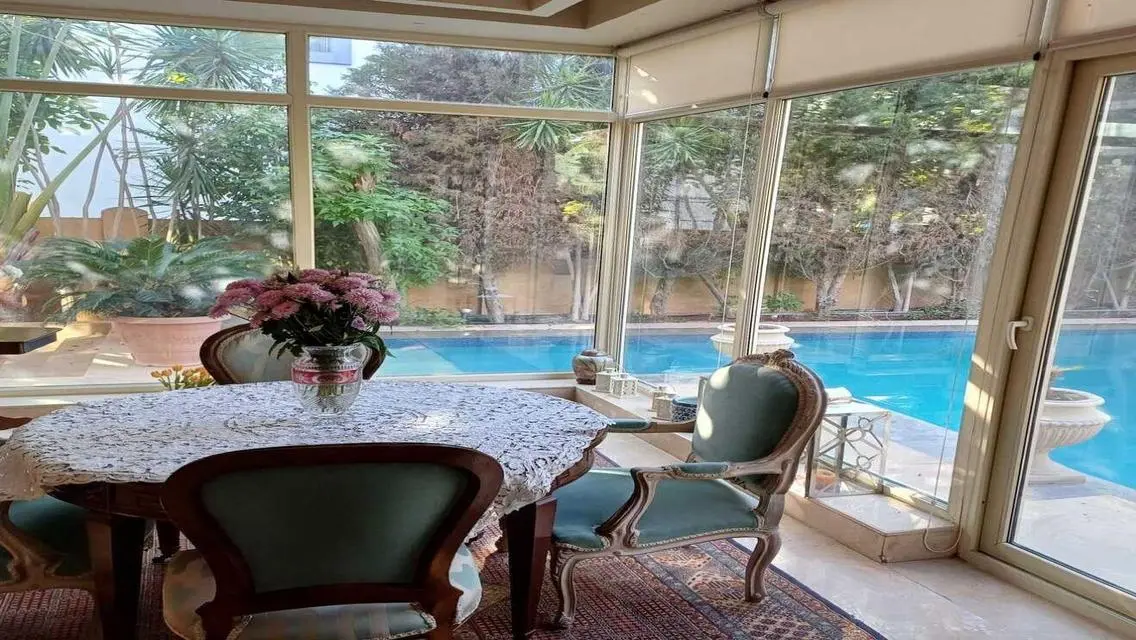 Large Luxury Villa at Swan Lake with Private Pool