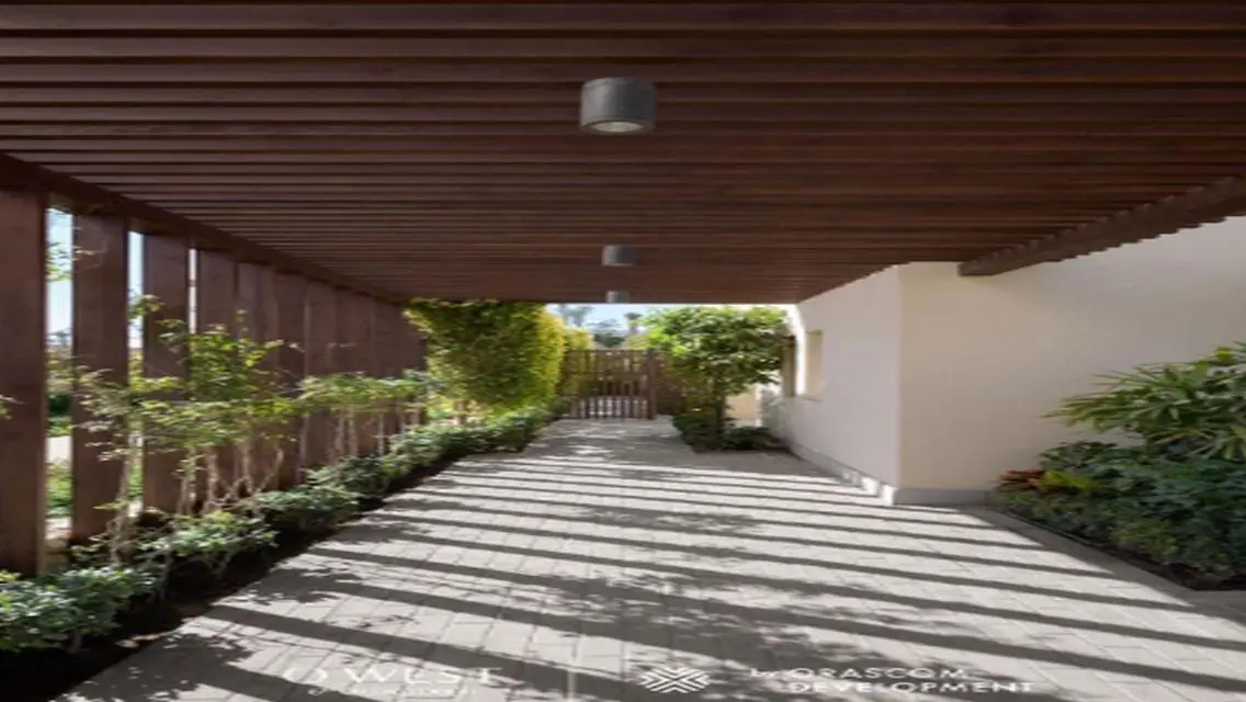 Twin house in O West next to media production city
