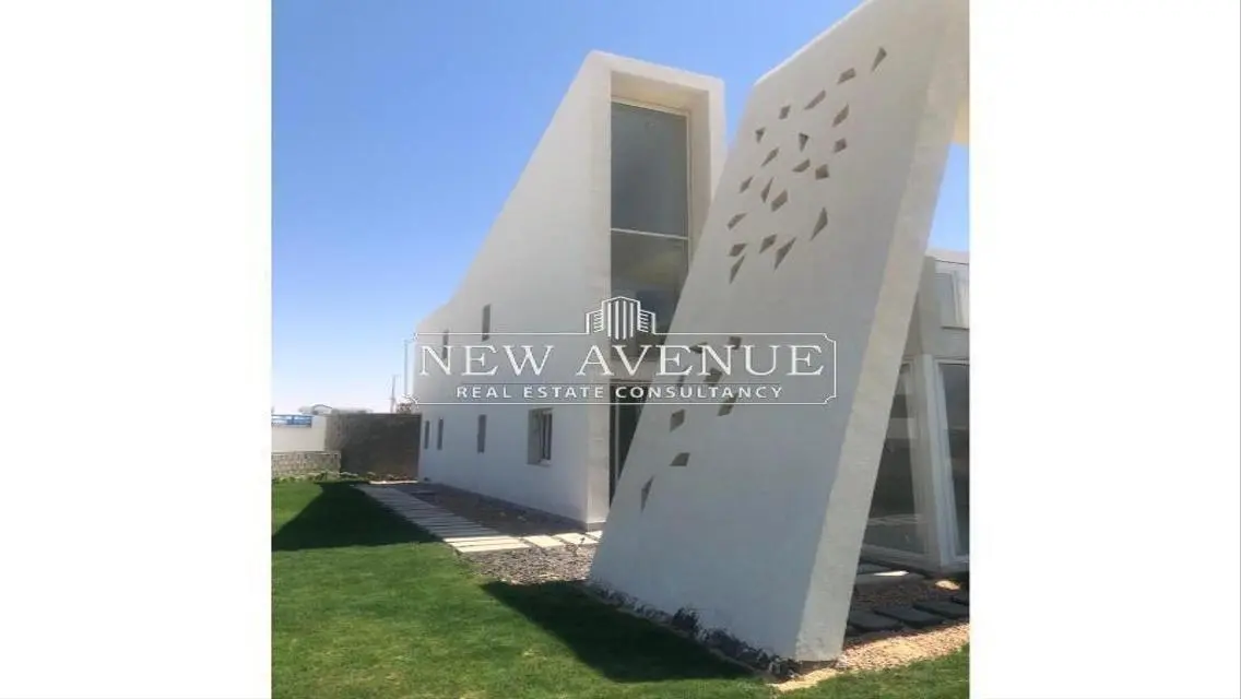 Delivered Furnished North Facing Direct on lagoon