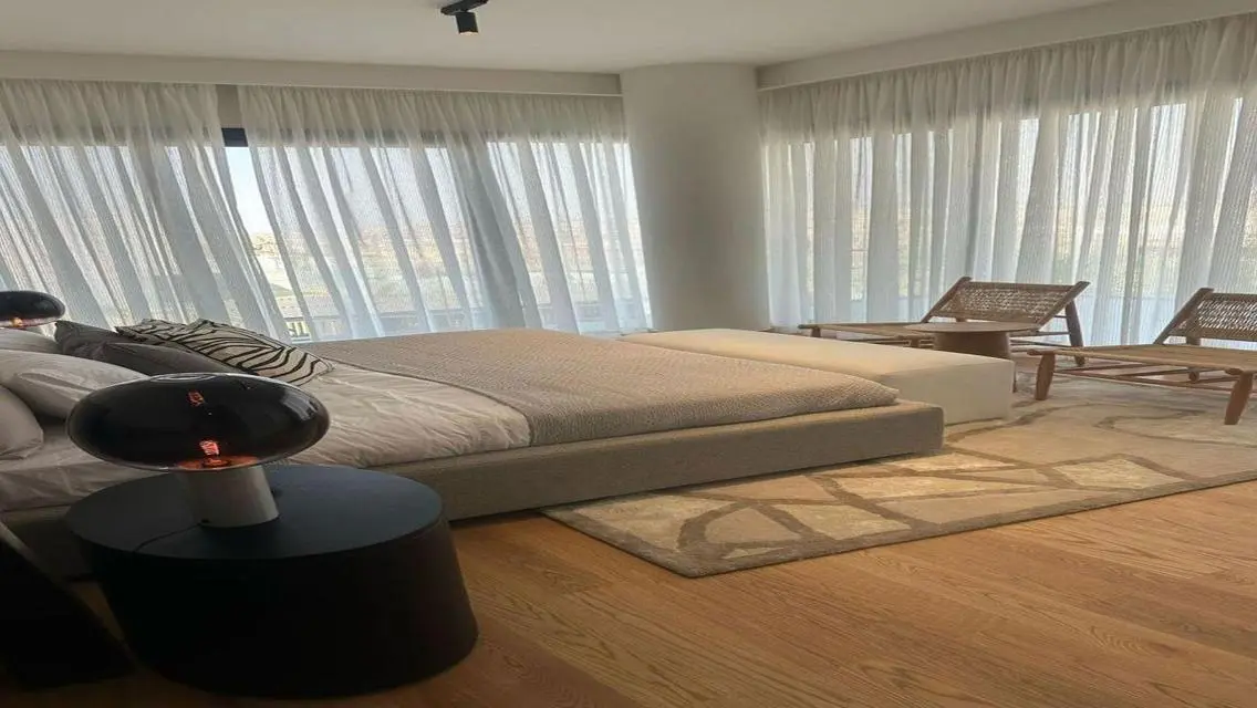 Own an apartment with a garden in Swan Lake