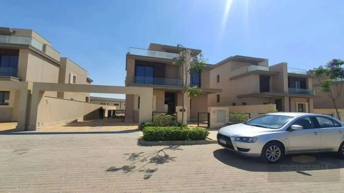 Twinhouse for sale_The Estates Near Sphinx Airport