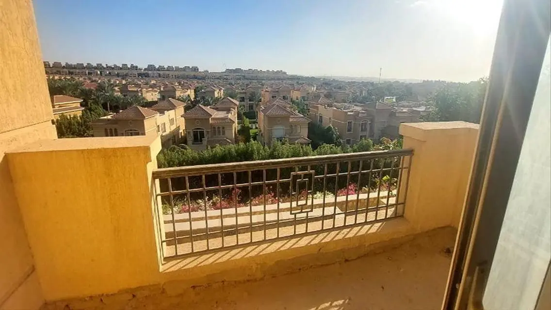 فيلا ستون بارك للبيع بسعر أقل من سعر السوق