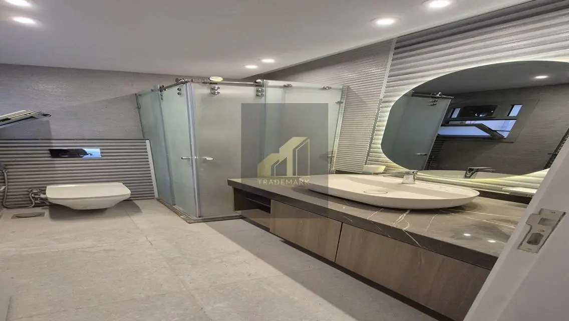 Finished apartment 172m For sale in phnc hot price