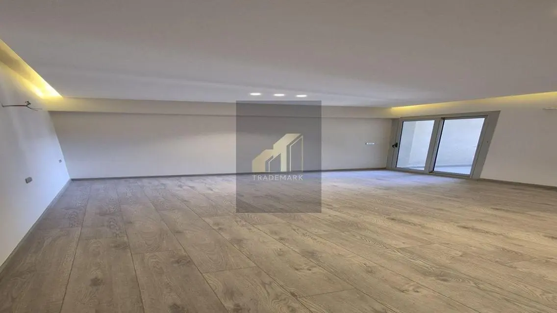 Finished apartment 172m For sale in phnc hot price
