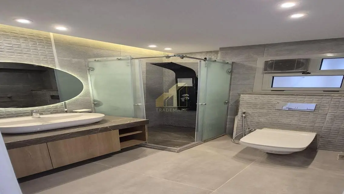 Finished apartment 172m For sale in phnc hot price