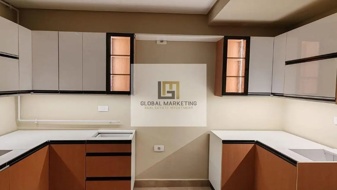 Luxury Apartment for Rent - 194 Sqm, Priced at 60000