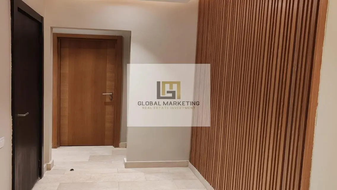 Luxury Apartment for Rent - 194 Sqm, Priced at 60000