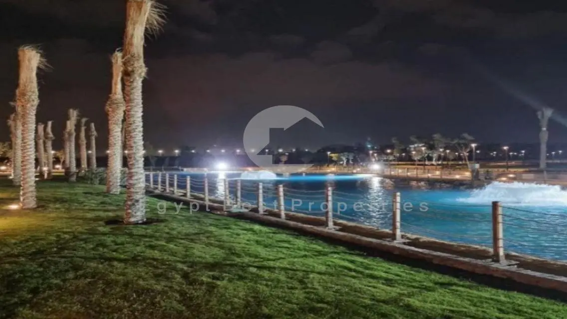 تاون هاوس بمشروع جديد ل Hyde Park بالتجمع السادس !