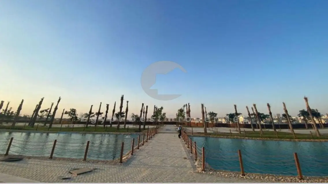 تاون هاوس بمشروع جديد ل Hyde Park بالتجمع السادس !