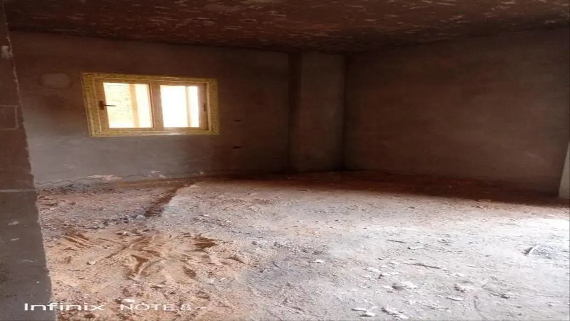 A complete building for sale 450m in 6th october