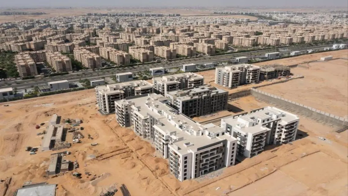 شقه جاردن للبيع 195م استلام فوري كومباوند لاميرادا