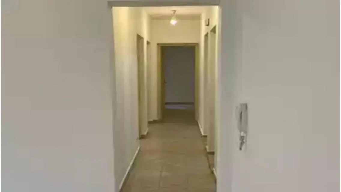 فيلا فاخرة للبيع بموقع متميز