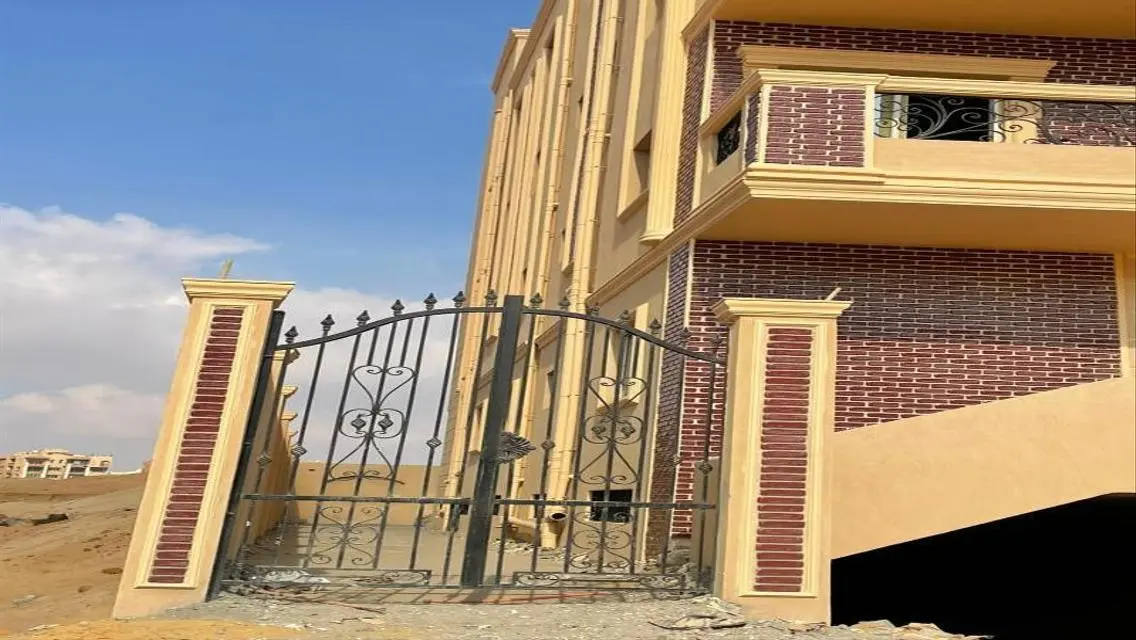 عمارة جاهزة مميزة باكتوبر بالحي التاسع استلام فوري