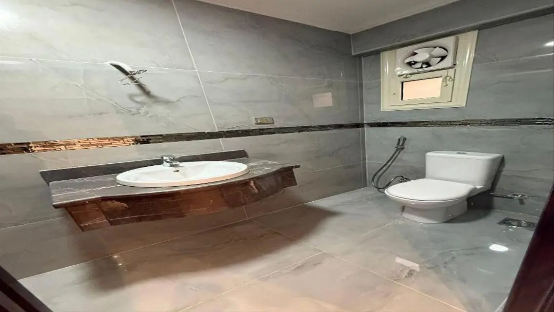 Apartment 221sqm finished + AC’S Amorada compound