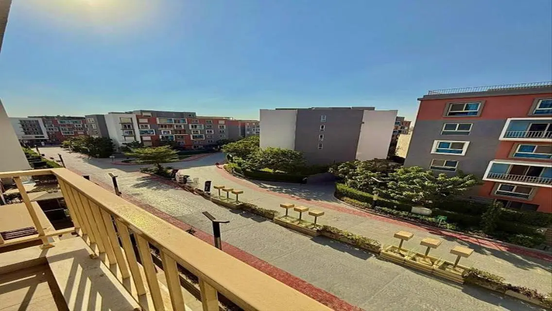Apartment 221sqm finished + AC’S Amorada compound