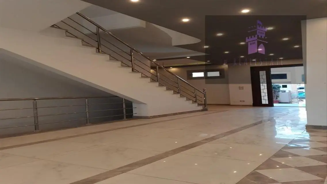 فيلا للايجار بكمبوند جراند هايتس بحمام سباحه