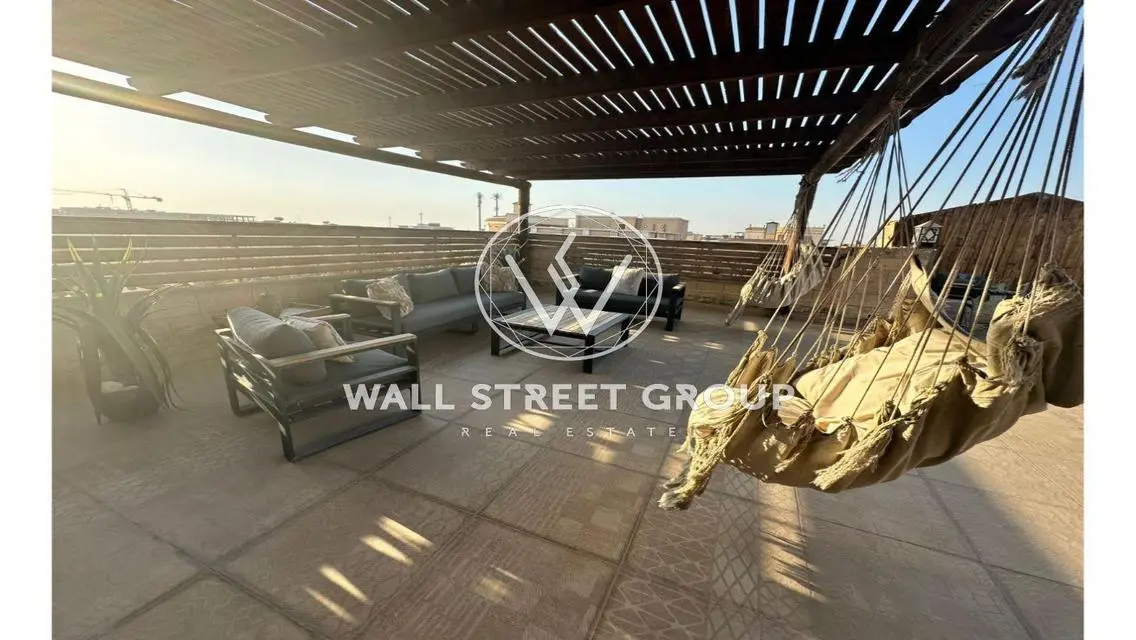Roof  for sale 250m+Terrace 100 meters NEW CAIRO