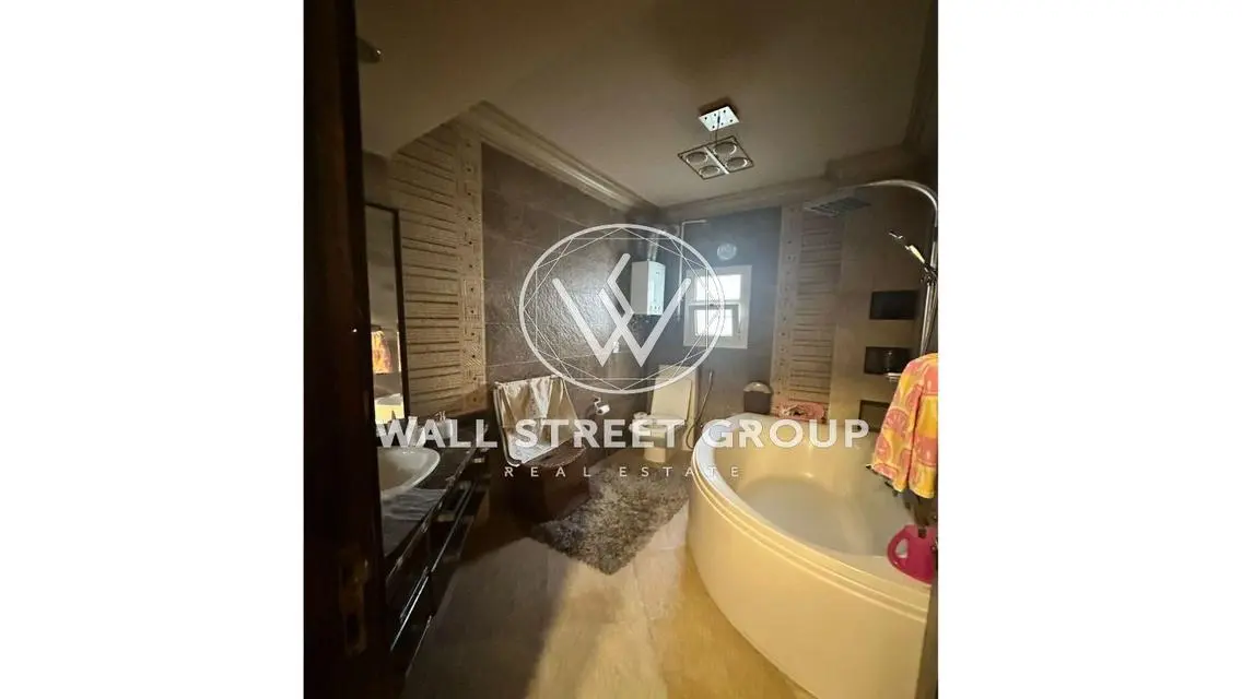Roof  for sale 250m+Terrace 100 meters NEW CAIRO