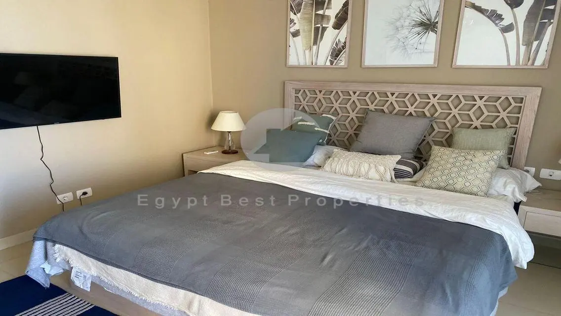 شاليه على اللاجون مباشرة مع زيرو مقدم تشطيب كامل