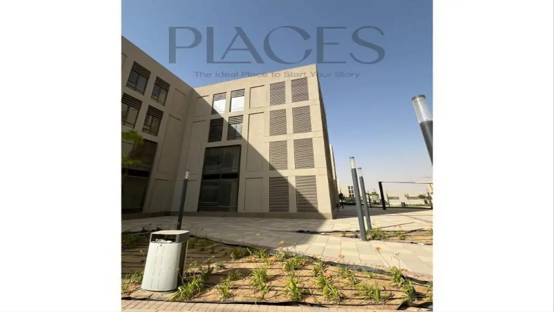 Admin office for sale 93m in DISTRICT 5