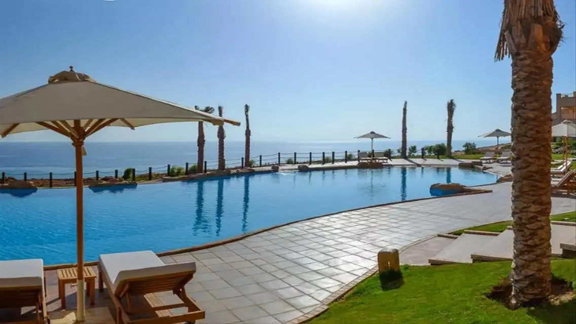 Townhouse for sale telal ain alsokhna 0% over 8yrs