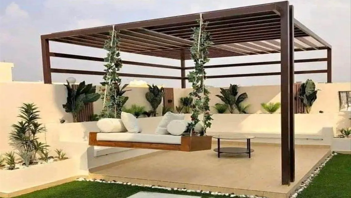 Villa view on 3 facades front of Kempinski Hotel
