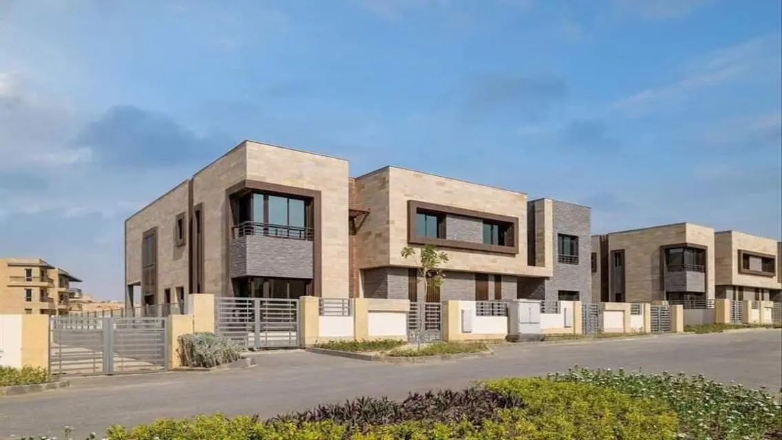 With Distinctive Division &amp; On Very Prime Location