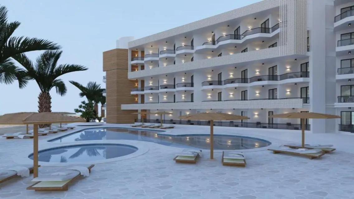 Luxury Sea View 3-Bedroom Apartment in Hurghada