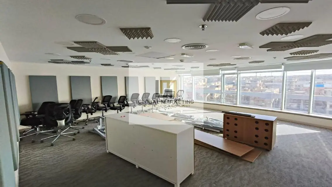 Office 1100m finished for rent directly on 90th st