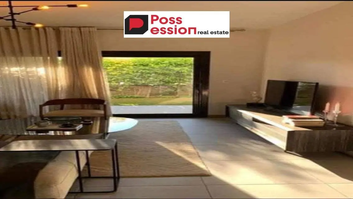 villa for sale in Amiez Compounds in the heart